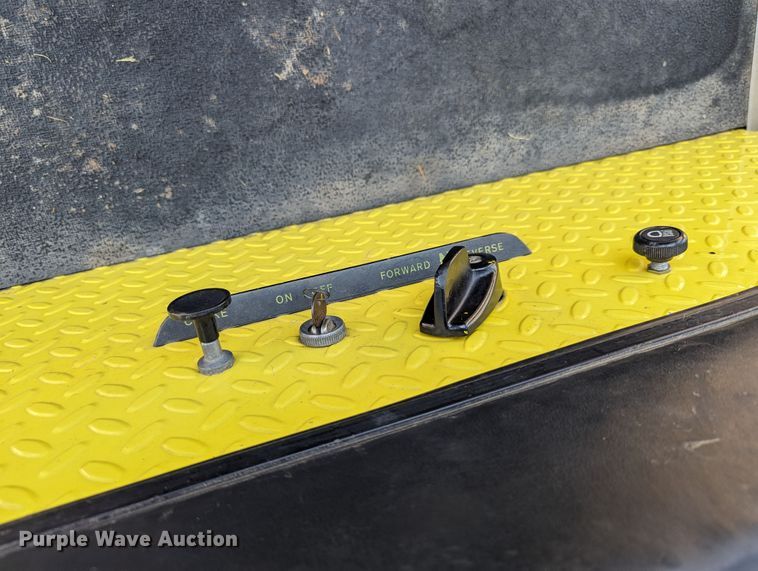 image for item LM9934 EZ GO GXI-800  utility vehicle