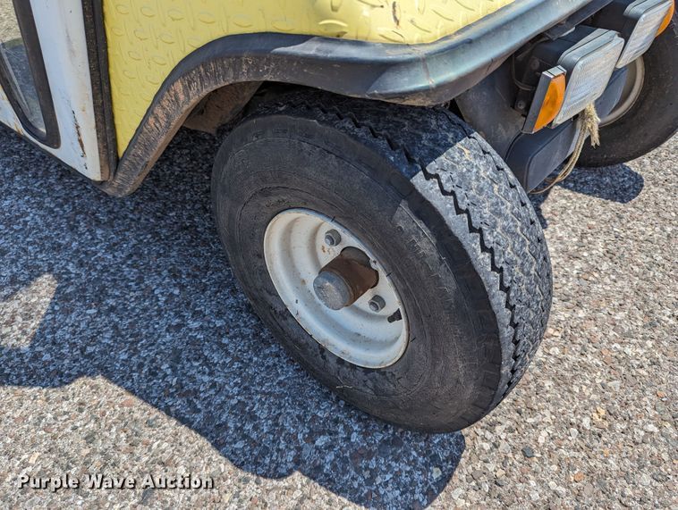 image for item LM9934 EZ GO GXI-800  utility vehicle