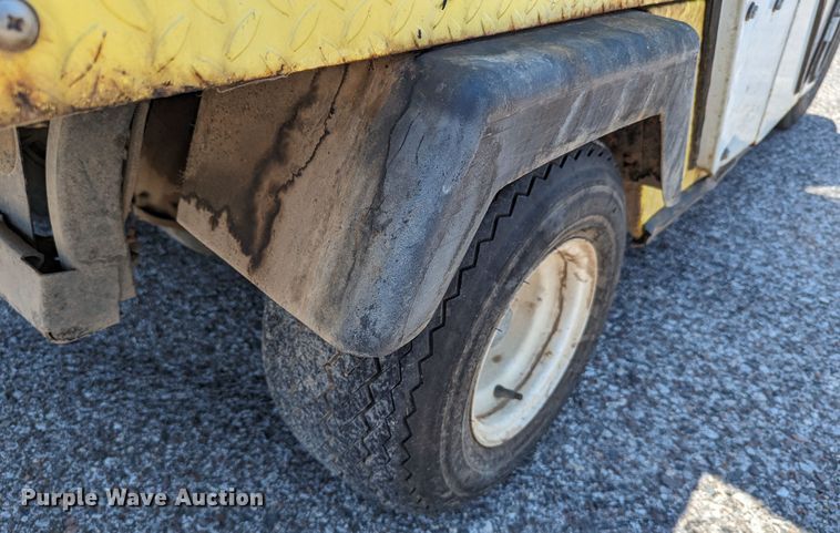 image for item LM9934 EZ GO GXI-800  utility vehicle