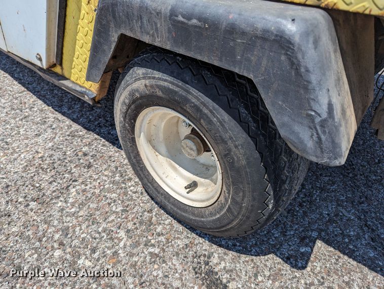 image for item LM9934 EZ GO GXI-800  utility vehicle