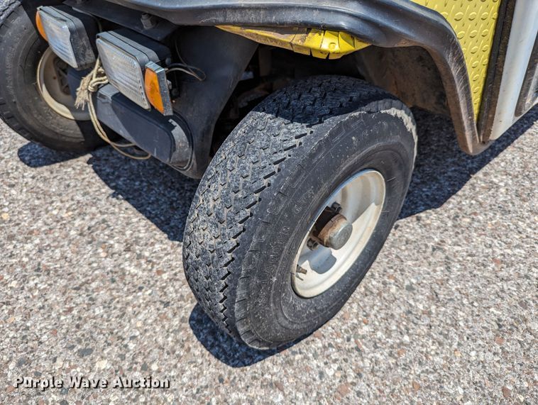 image for item LM9934 EZ GO GXI-800  utility vehicle