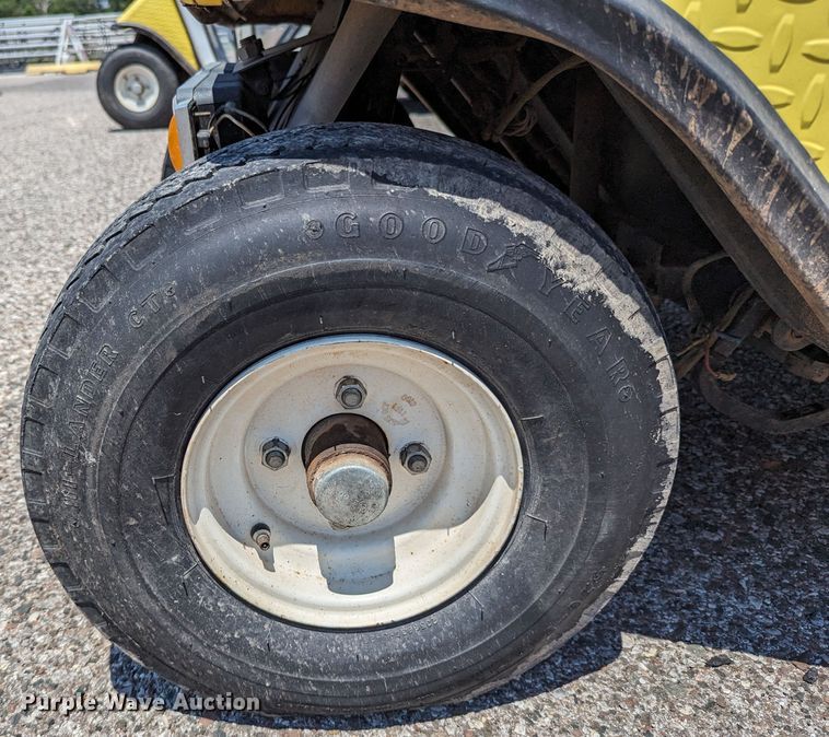 image for item LM9934 EZ GO GXI-800  utility vehicle