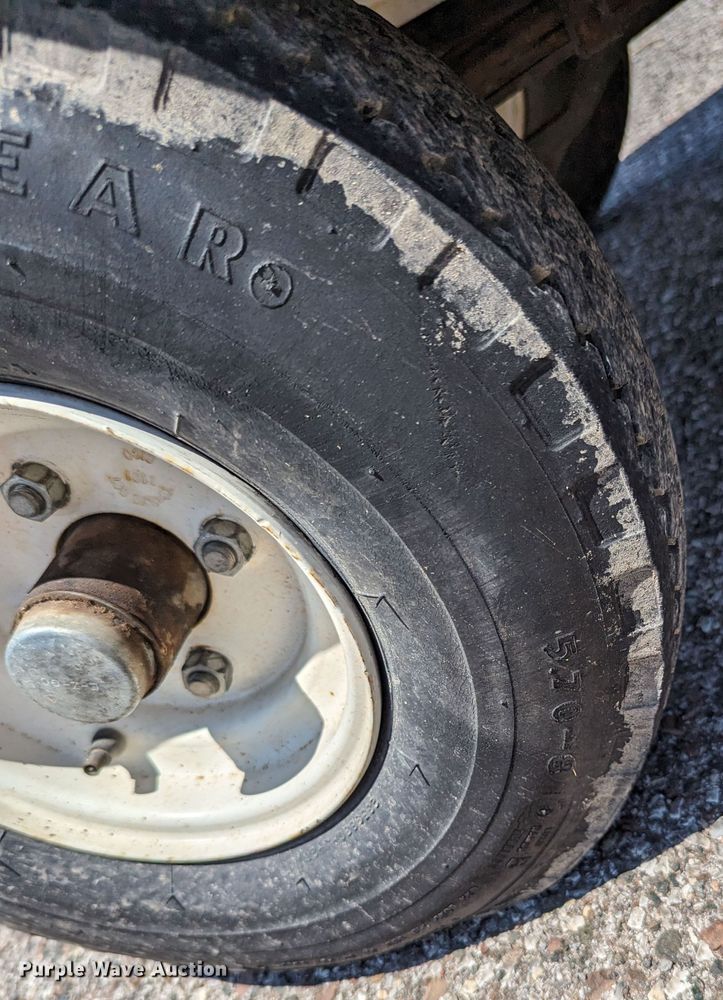 image for item LM9934 EZ GO GXI-800  utility vehicle