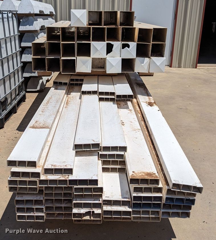 image for item LM9939 Approximately 240' of vinyl fence