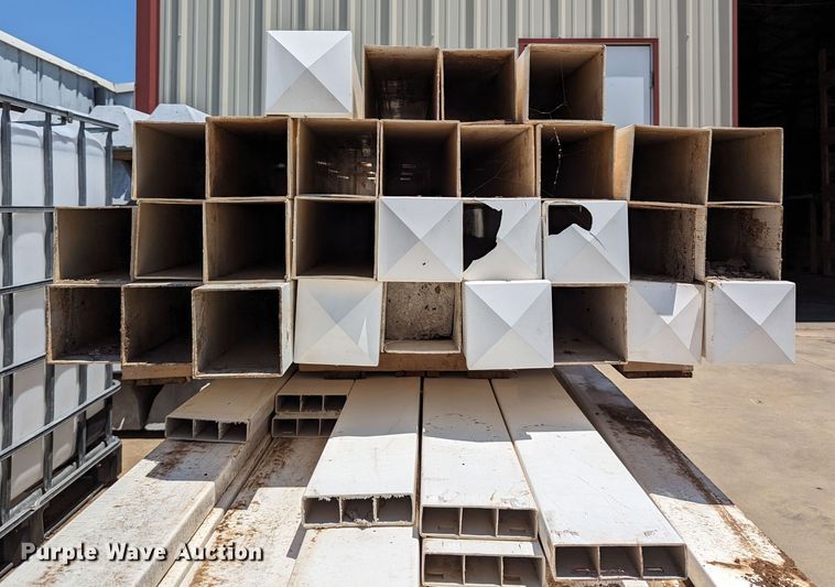 image for item LM9939 Approximately 240' of vinyl fence