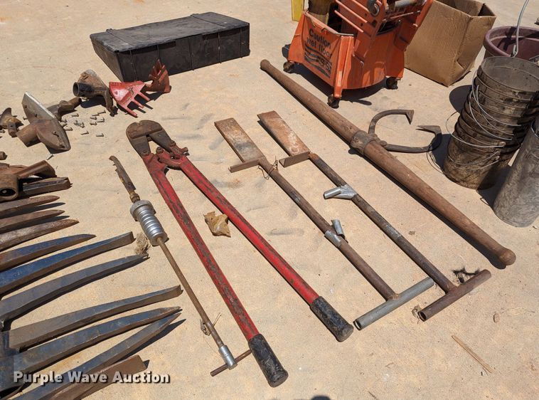 image for item LM9941 Tools