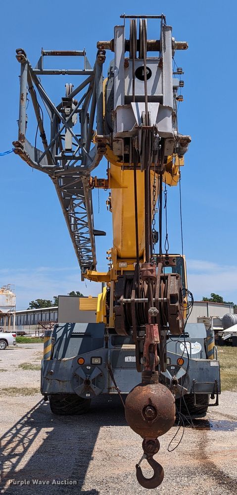 image for item LM9950 2002 Grove RT700E  crane
