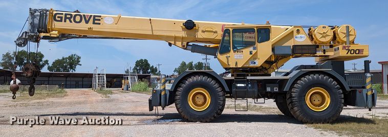 image for item LM9950 2002 Grove RT700E  crane