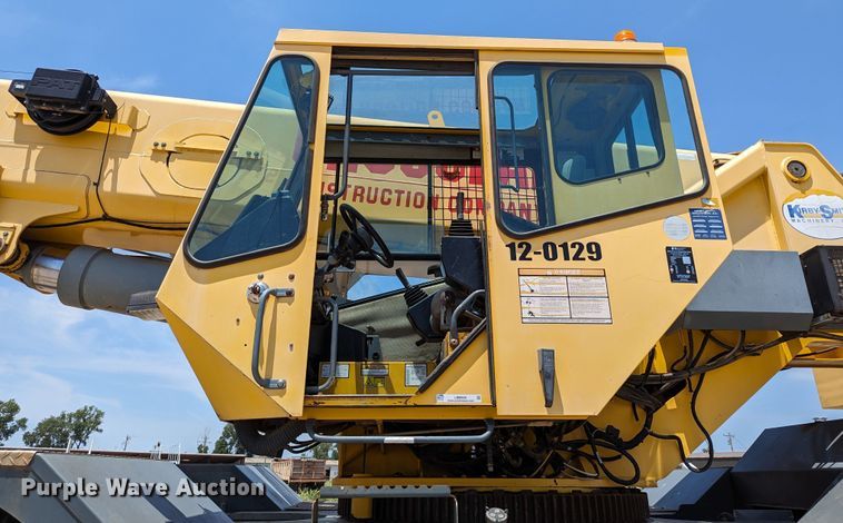 image for item LM9950 2002 Grove RT700E  crane
