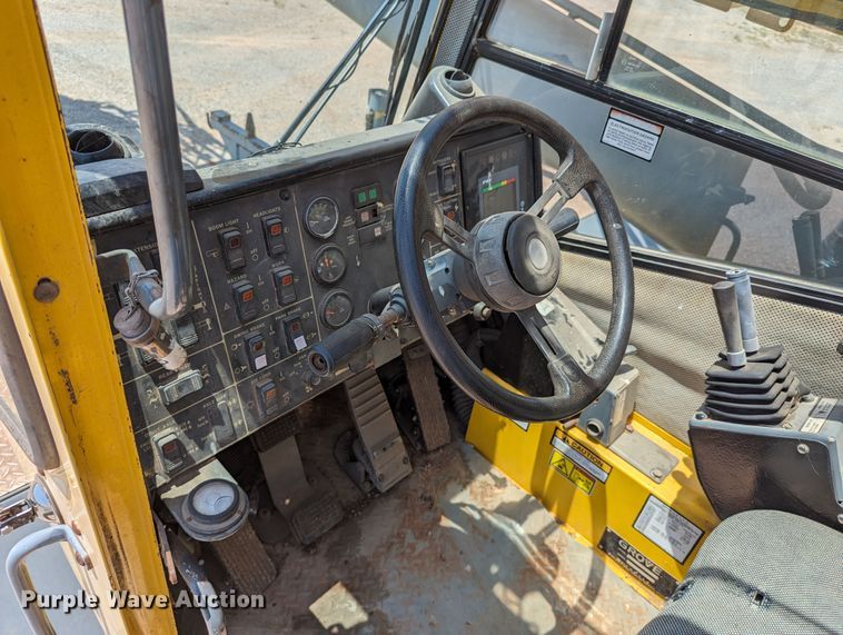 image for item LM9950 2002 Grove RT700E  crane