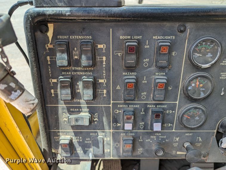 image for item LM9950 2002 Grove RT700E  crane