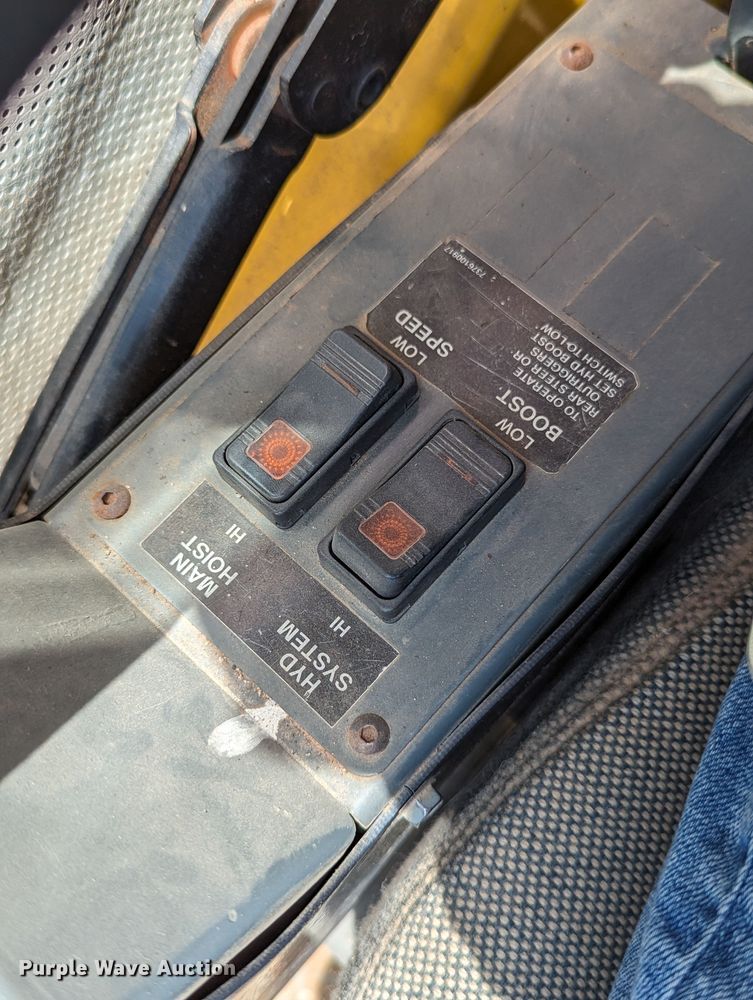 image for item LM9950 2002 Grove RT700E  crane