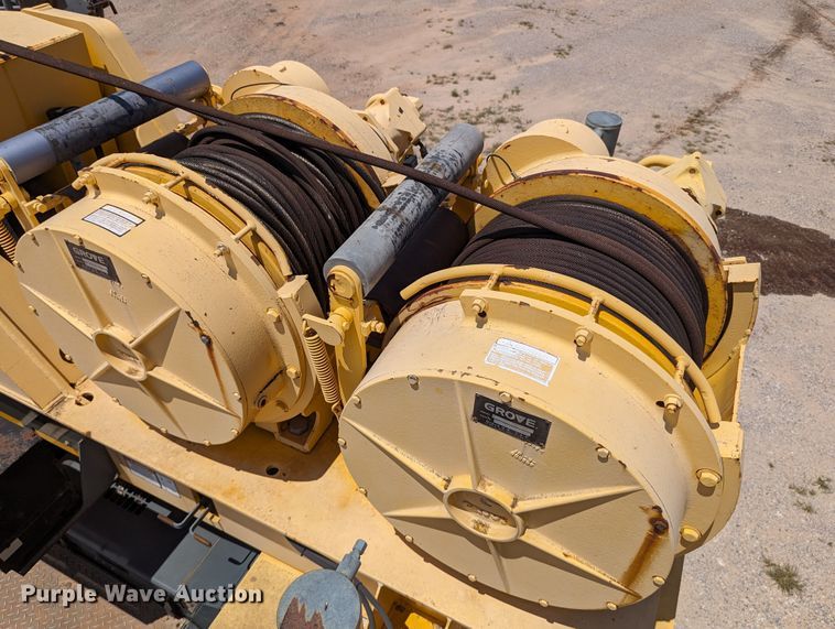 image for item LM9950 2002 Grove RT700E  crane