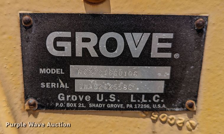 image for item LM9950 2002 Grove RT700E  crane