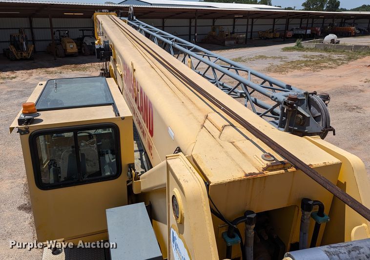 image for item LM9950 2002 Grove RT700E  crane