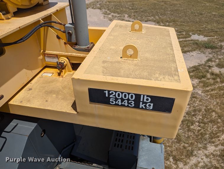 image for item LM9950 2002 Grove RT700E  crane