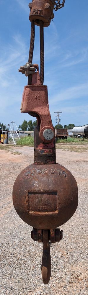 image for item LM9950 2002 Grove RT700E  crane