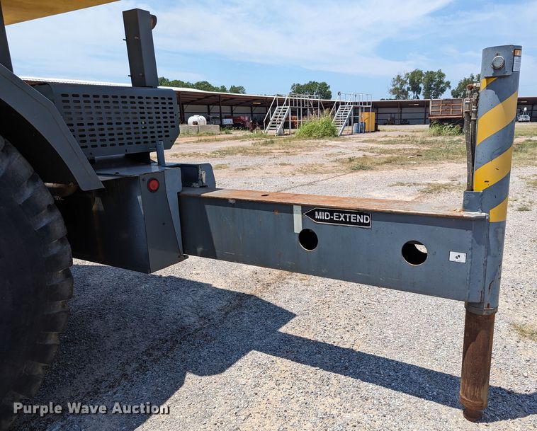 image for item LM9950 2002 Grove RT700E  crane