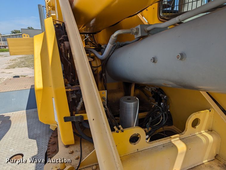 image for item LM9950 2002 Grove RT700E  crane