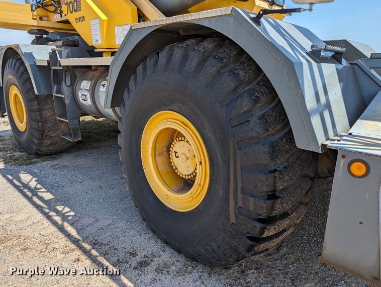 image for item LM9950 2002 Grove RT700E  crane