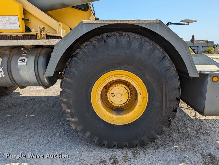 image for item LM9950 2002 Grove RT700E  crane