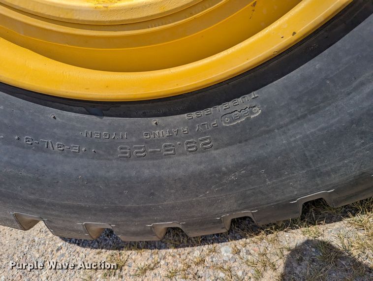 image for item LM9950 2002 Grove RT700E  crane