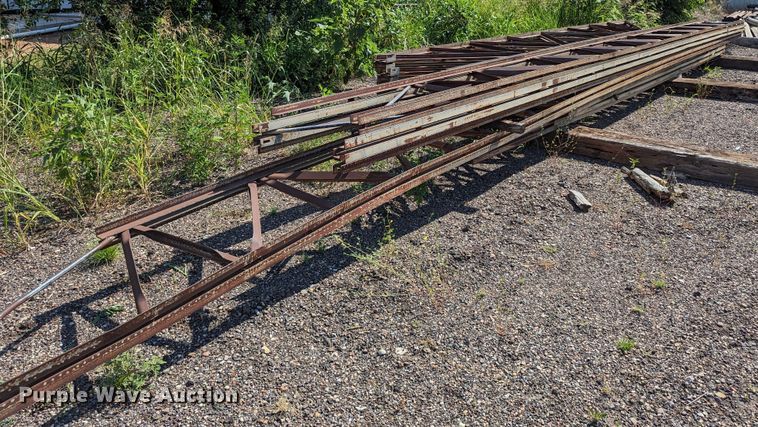 image for item LM9953 Metal tower