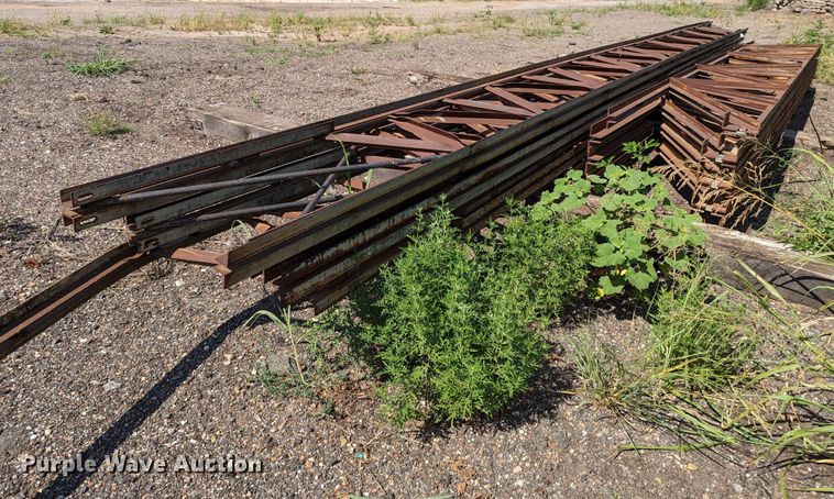 image for item LM9953 Metal tower