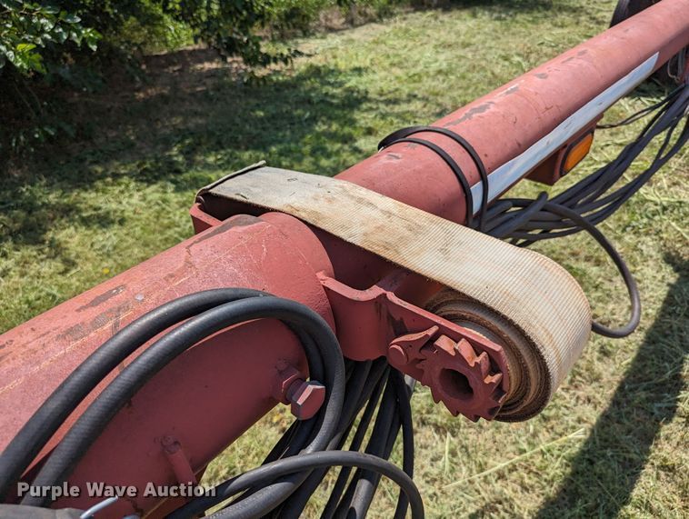 image for item LM9955 2010 Sunbelt  pole trailer