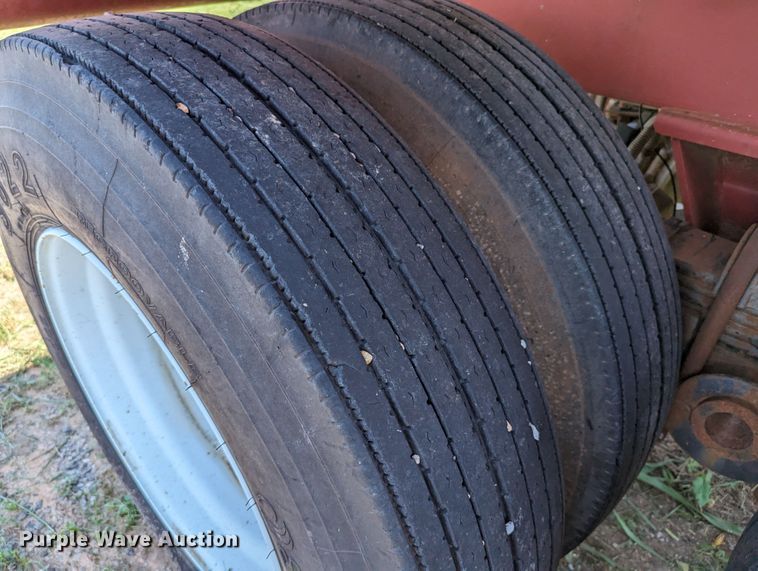 image for item LM9955 2010 Sunbelt  pole trailer