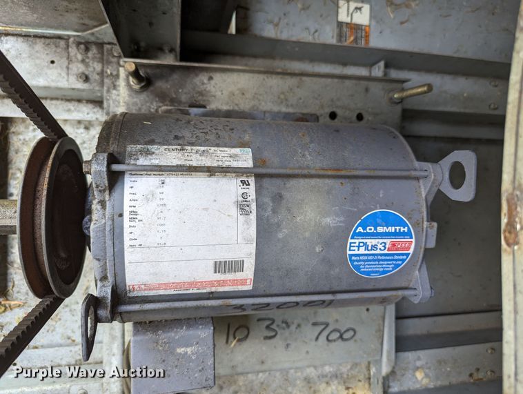 image for item LM9956 Trane Voyager  HVAC unit