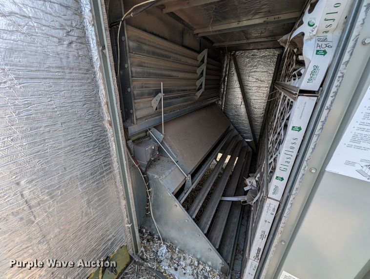 image for item LM9957 Trane Voyager  HVAC unit