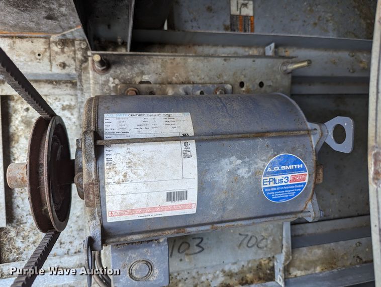 image for item LM9957 Trane Voyager  HVAC unit