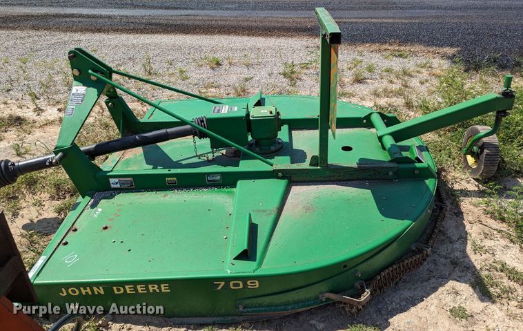 image for item LM9958 John Deere 709  rotary mower