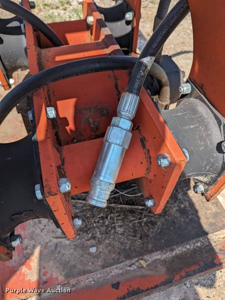 image for item LM9959 Plate compactor