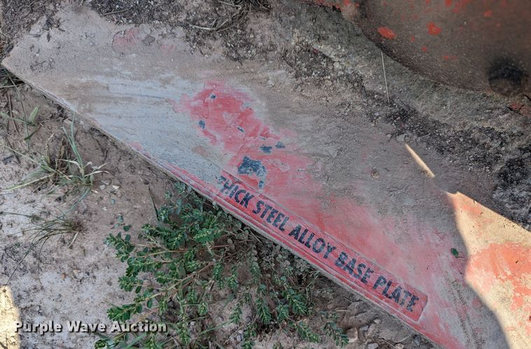 image for item LM9959 Plate compactor