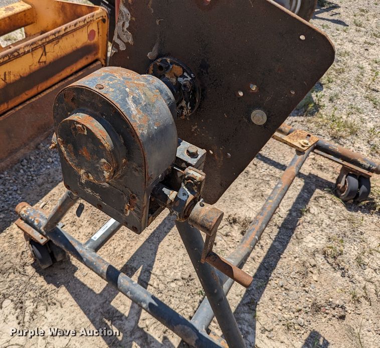 image for item LM9963 Transmission stand