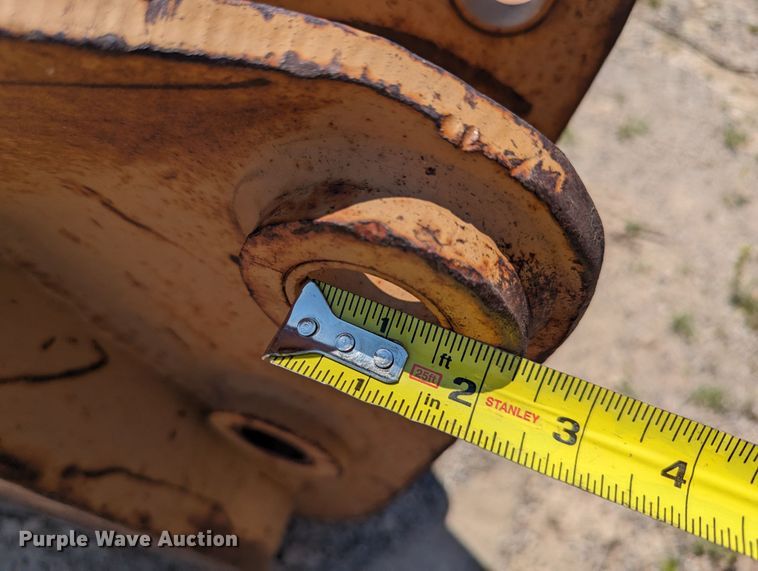 image for item LM9965 18"W backhoe bucket