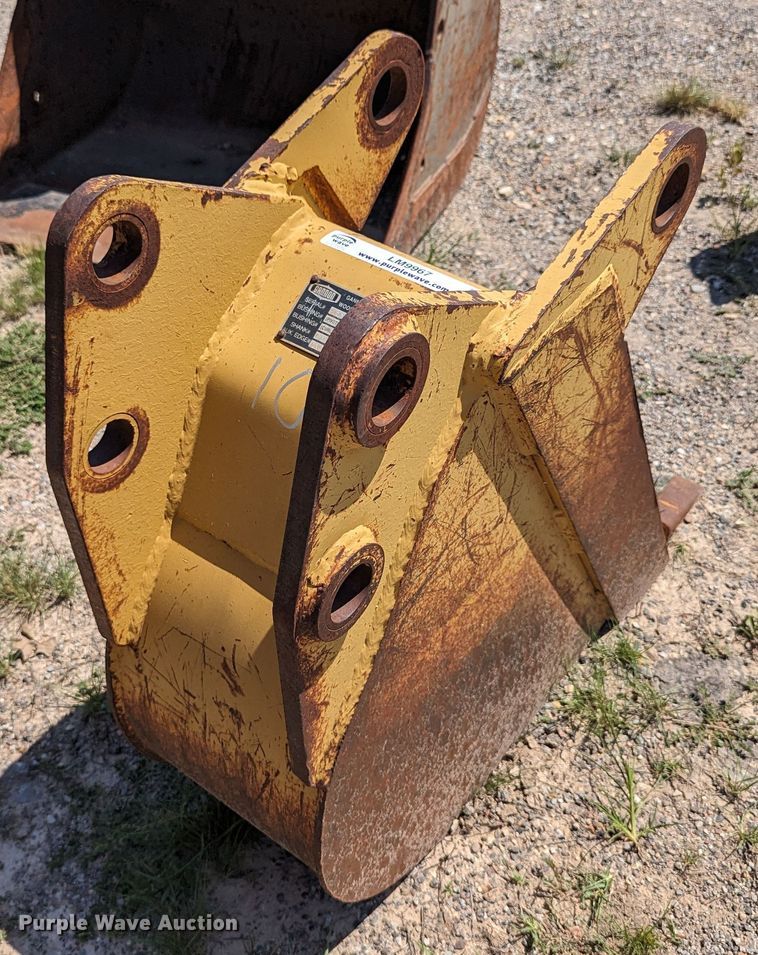 image for item LM9967 Cannon  12"W backhoe bucket