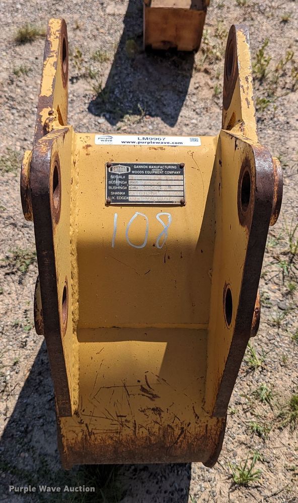 image for item LM9967 Cannon  12"W backhoe bucket