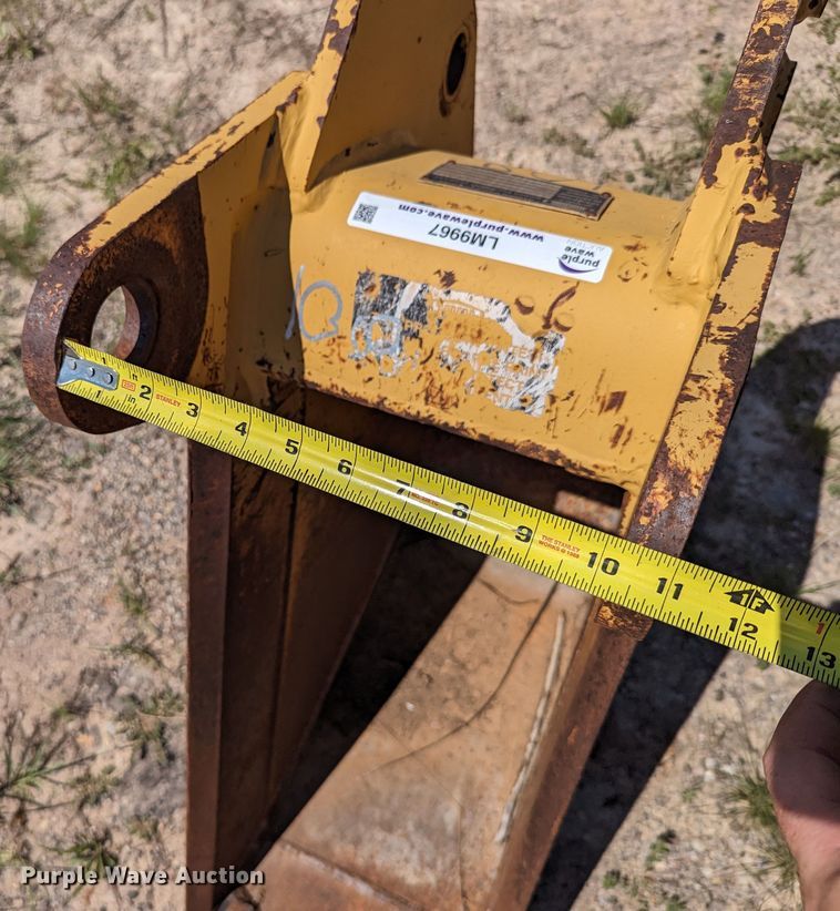 image for item LM9967 Cannon  12"W backhoe bucket