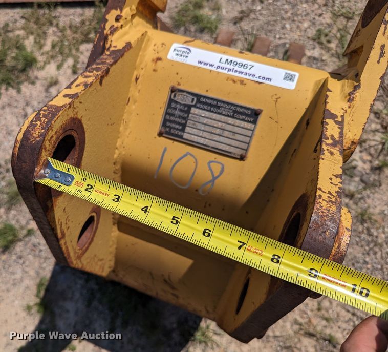 image for item LM9967 Cannon  12"W backhoe bucket