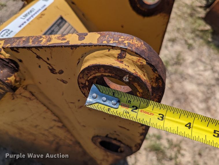 image for item LM9967 Cannon  12"W backhoe bucket