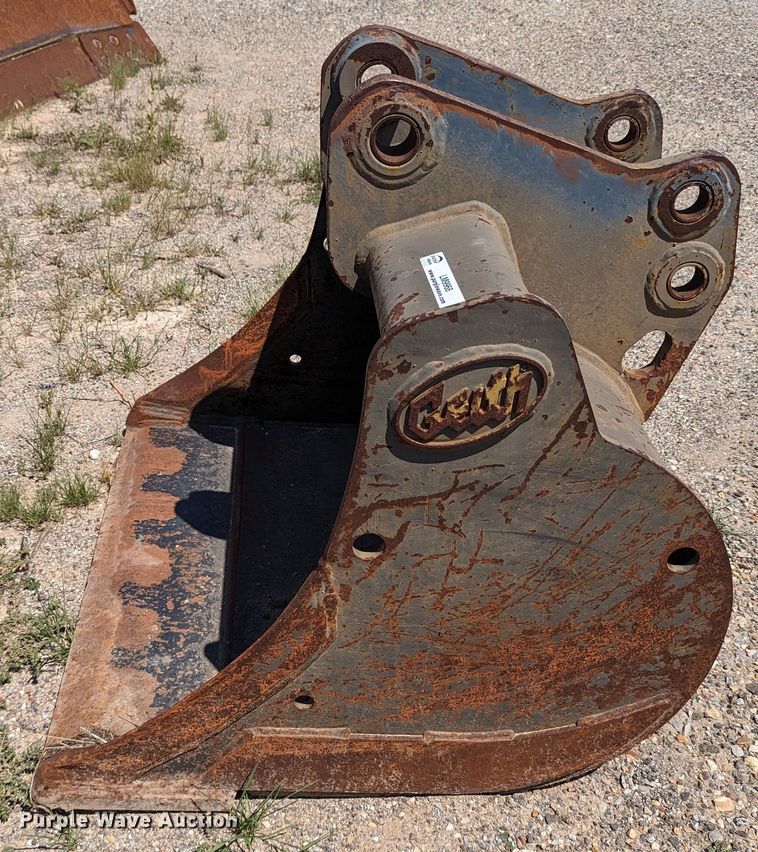 image for item LM9968 2006 Geith HD30  36"W excavator bucket