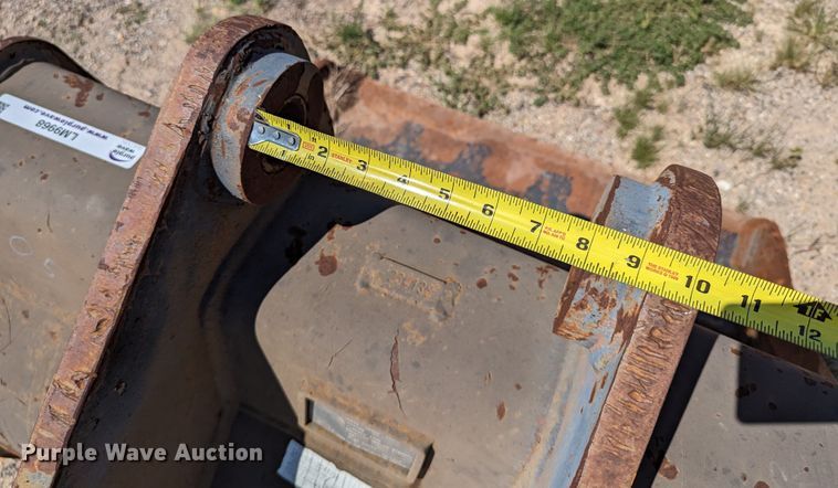 image for item LM9968 2006 Geith HD30  36"W excavator bucket