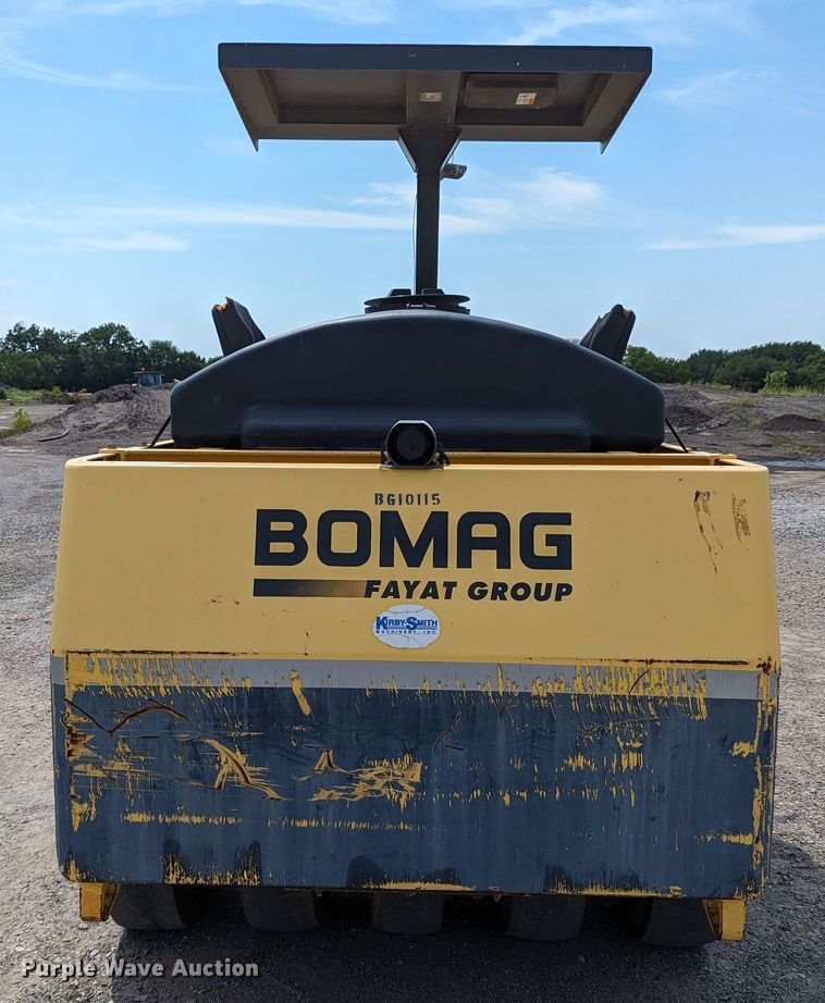 image for item LM9970 Bomag BW11RH  pneumatic roller