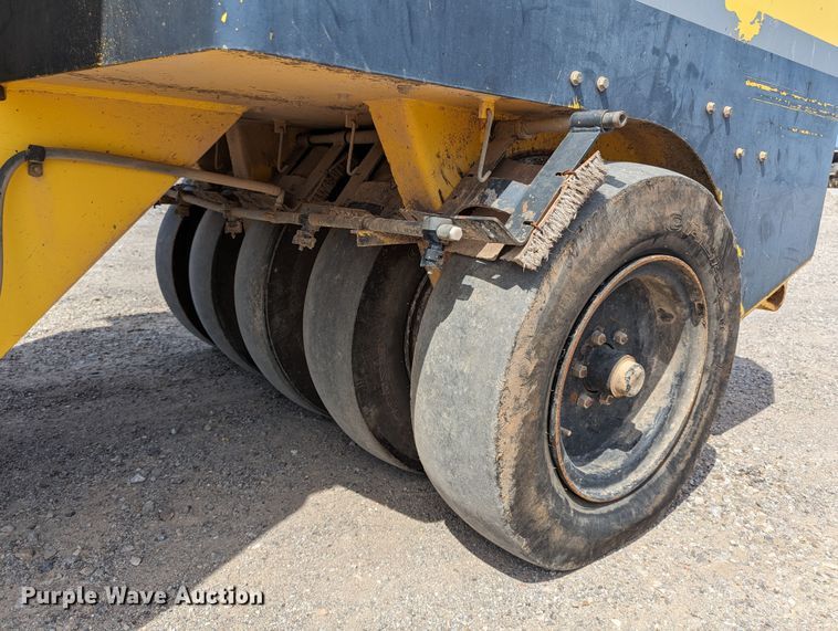 image for item LM9970 Bomag BW11RH  pneumatic roller