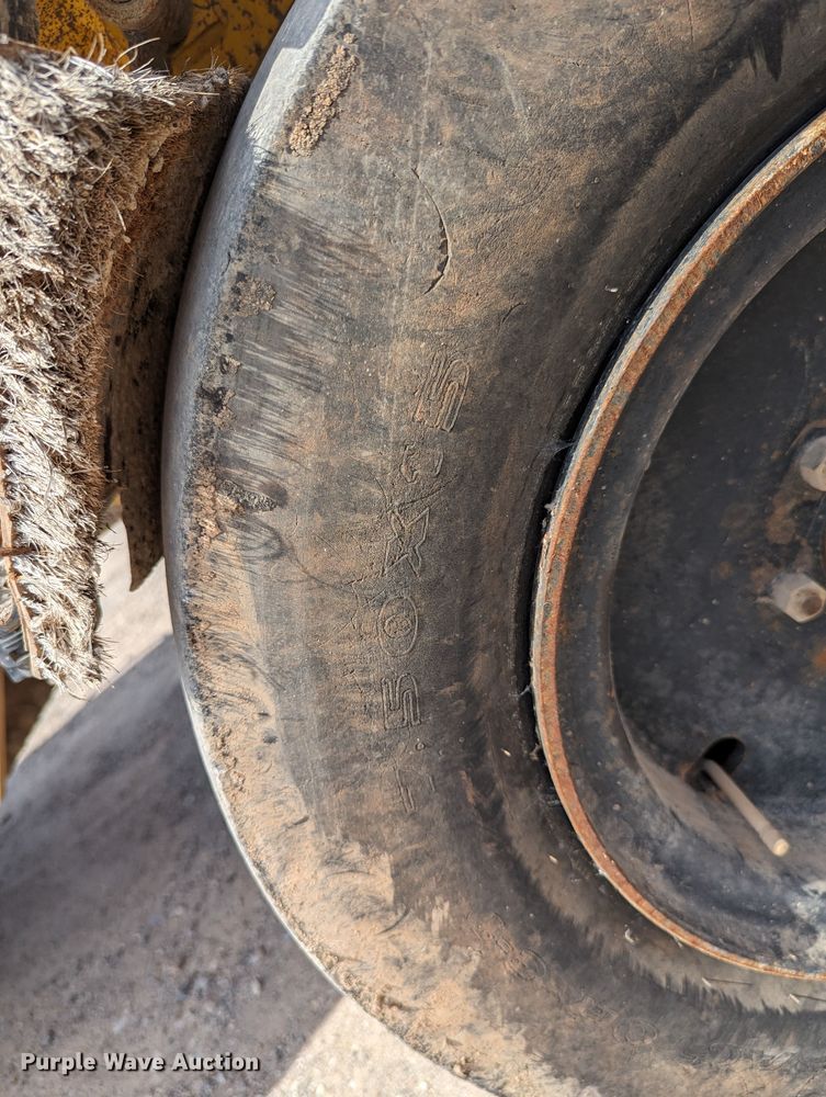 image for item LM9970 Bomag BW11RH  pneumatic roller