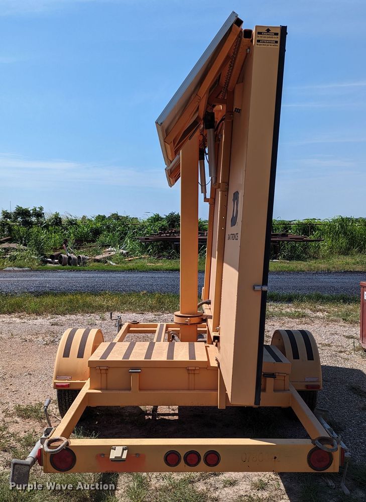 image for item LM9973 Daktronics  message board trailer