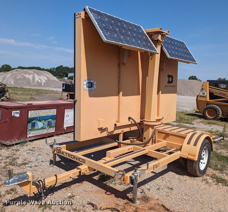 image for item LM9973 Daktronics  message board trailer